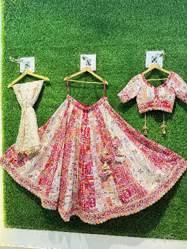 Designer lehnga
